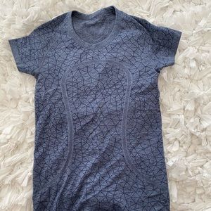 ❌SOLD❌ Lululemon swiftly top